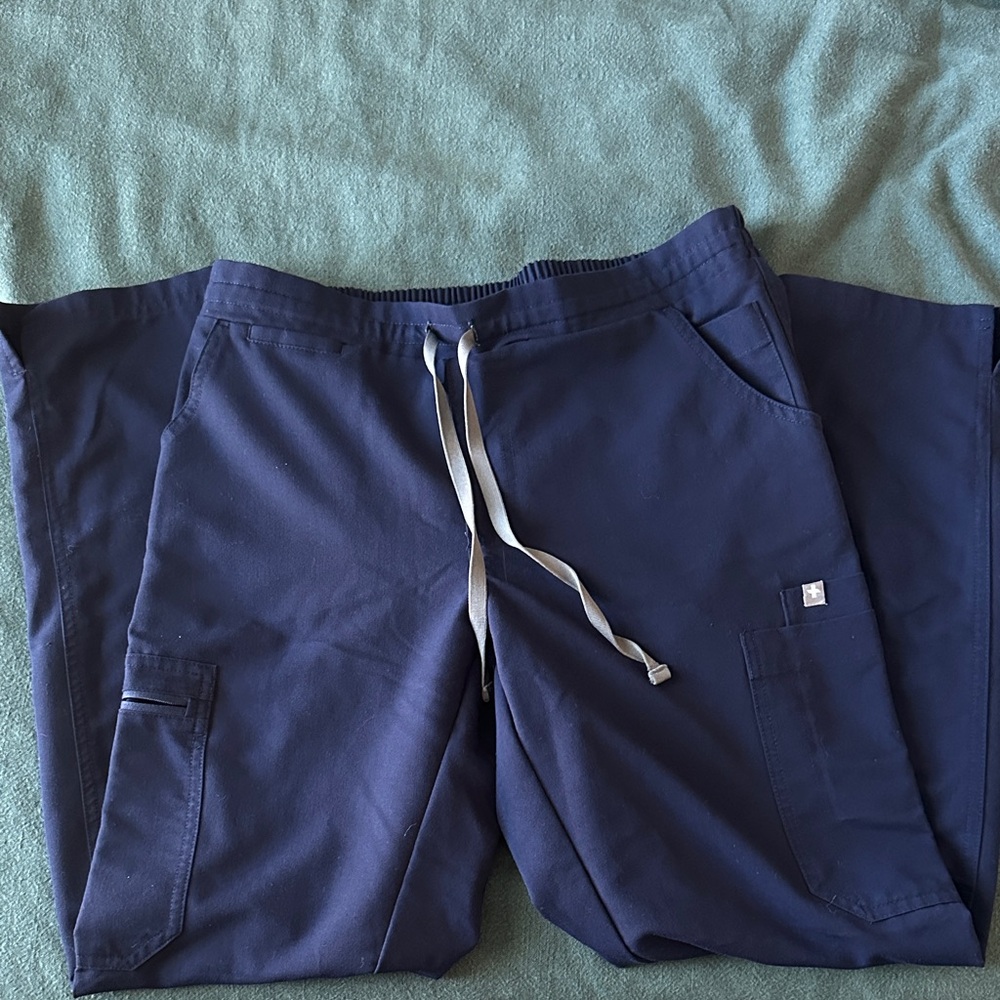 Figs straight leg scrub pants